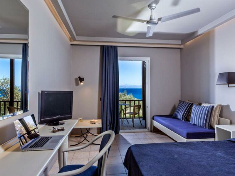 Aeolos Beach Resort 4* Perama