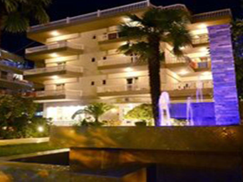 Ioni Hotel 3*