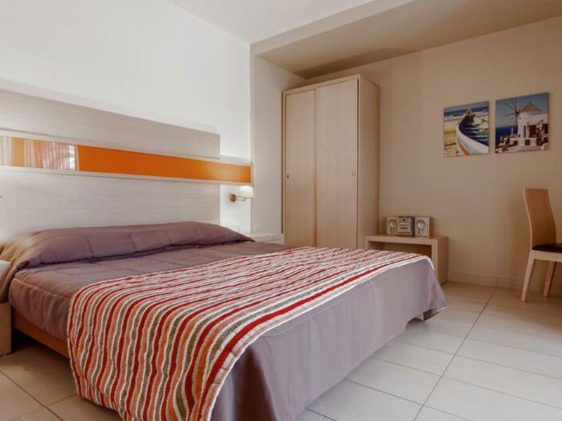 Lagomandra Hotel 4*