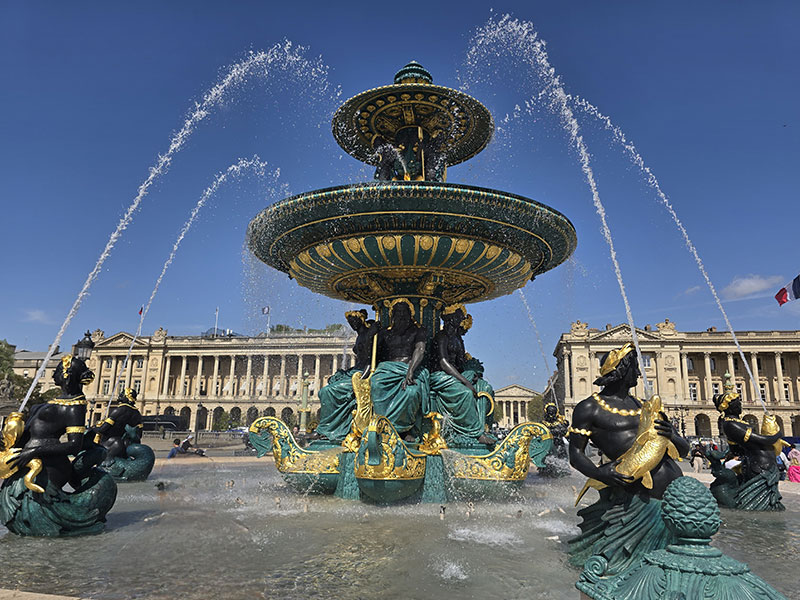 Pariz Putovanje Avionom 2025