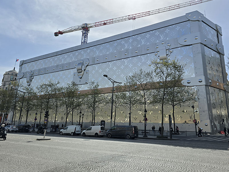 Pariz Putovanje Avionom 2025