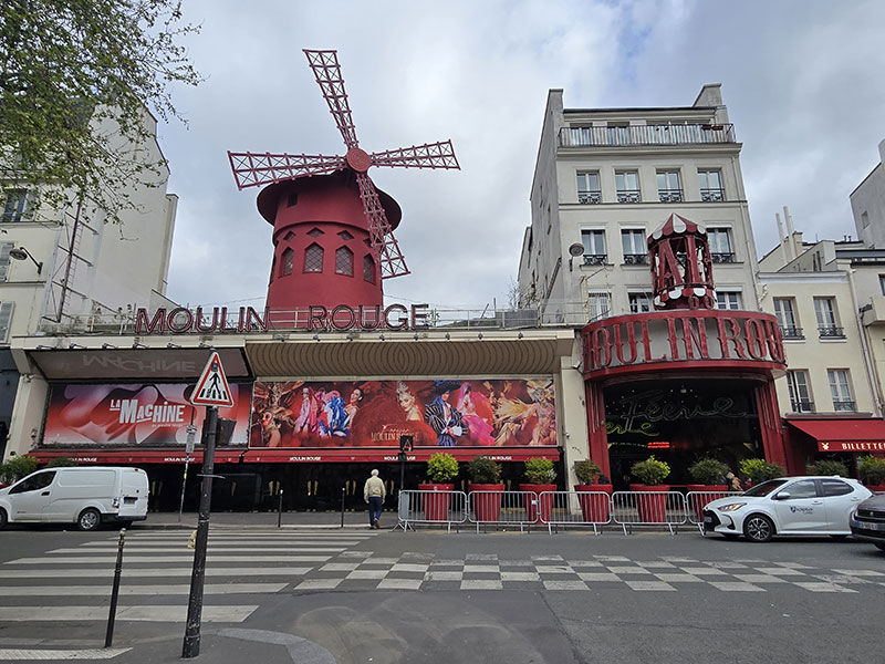 Pariz Putovanje Avionom 2025