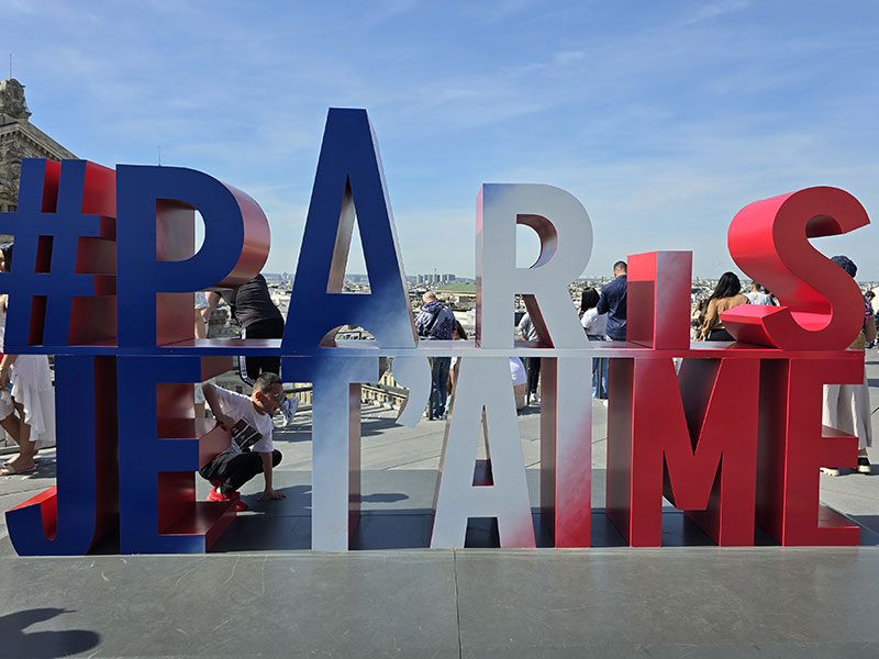 Pariz Putovanje Avionom 2025